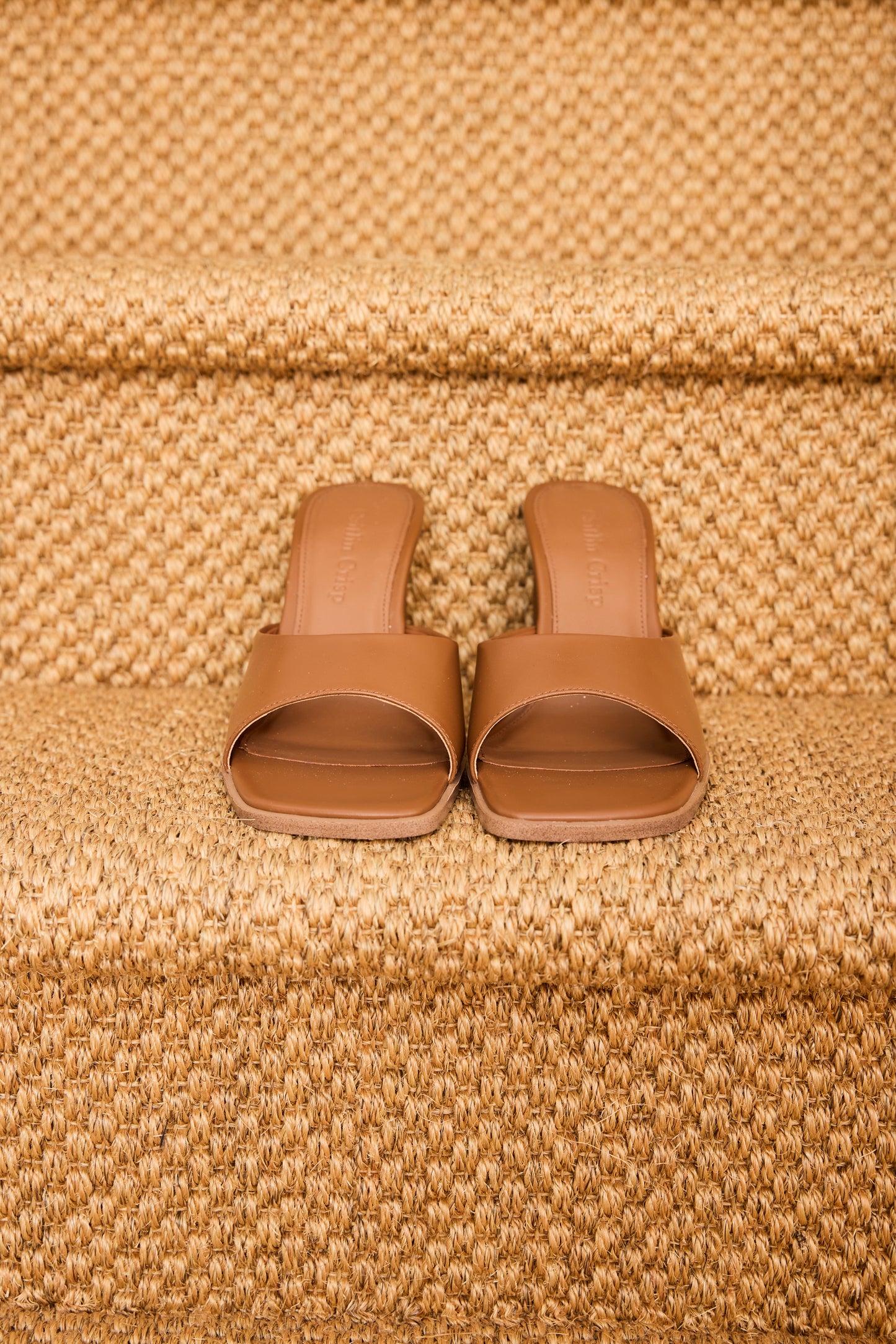 Le-Wedge Tan