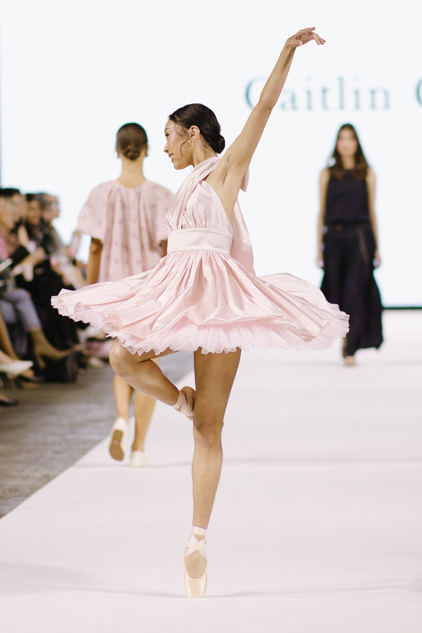 Estelle Mini