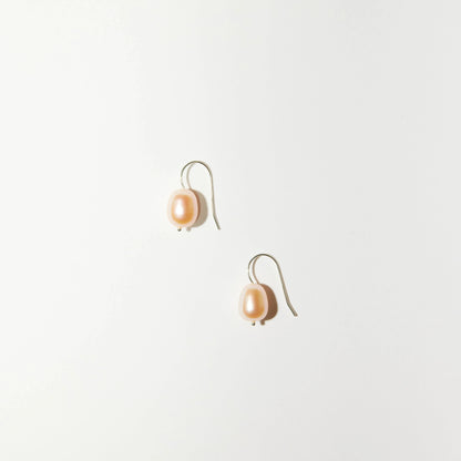 Jasmin Sparrow / Blush Mini Pearl Earrings