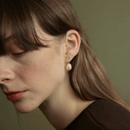 Jasmin Sparrow / Blush Mini Pearl Earrings