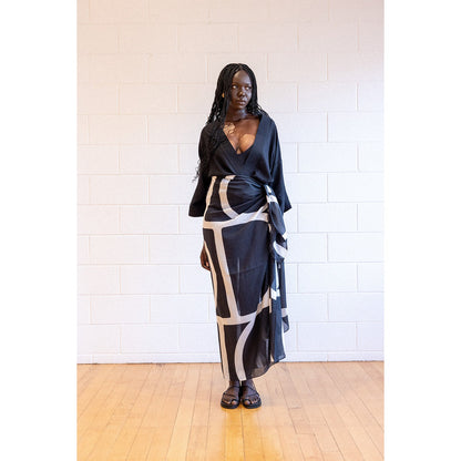 Good & Co / Black / Giant Sarong