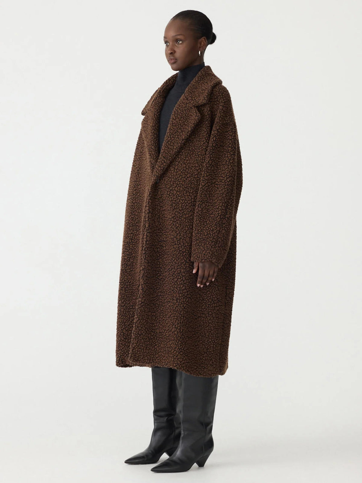 Bassike / Textured Winter Coat / Chocolate Brown