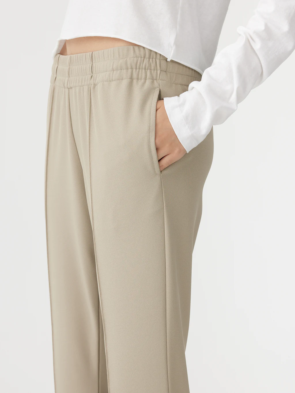 Bassike / Twill Flared Pant / Light Tan