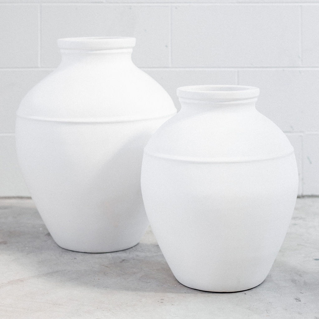 Mango Terracotta Pot / White