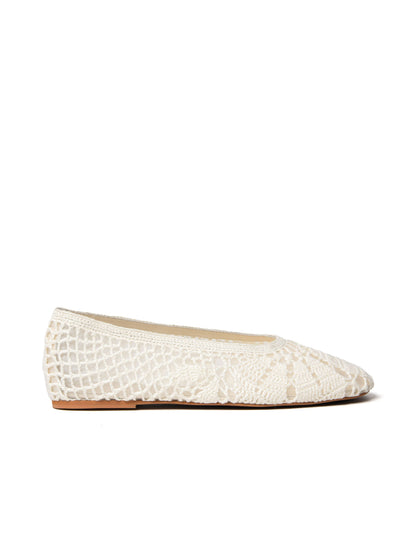 Molly Flat Cream