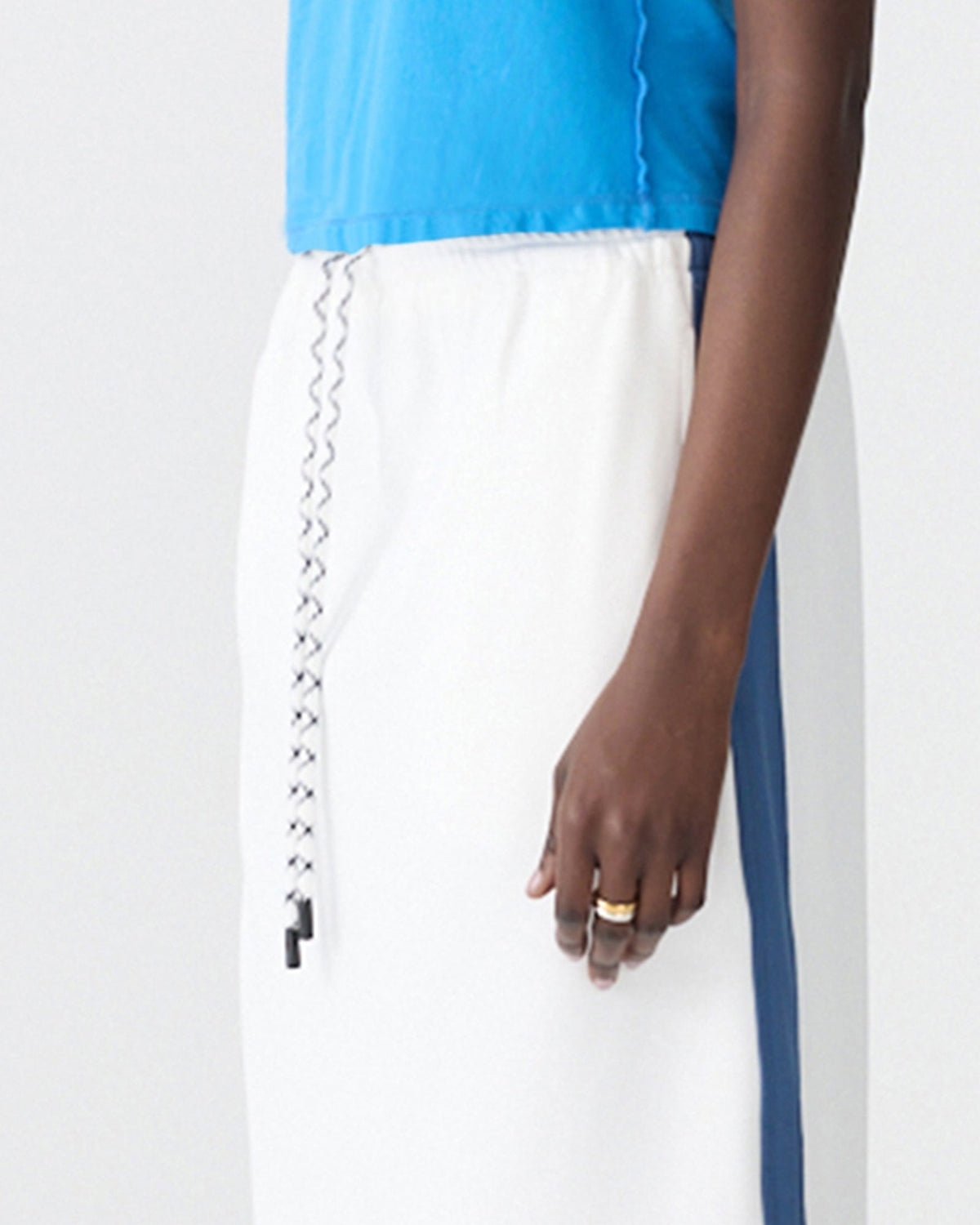 Bassike / Stretch Twill Pull on Skirt / White + Marine