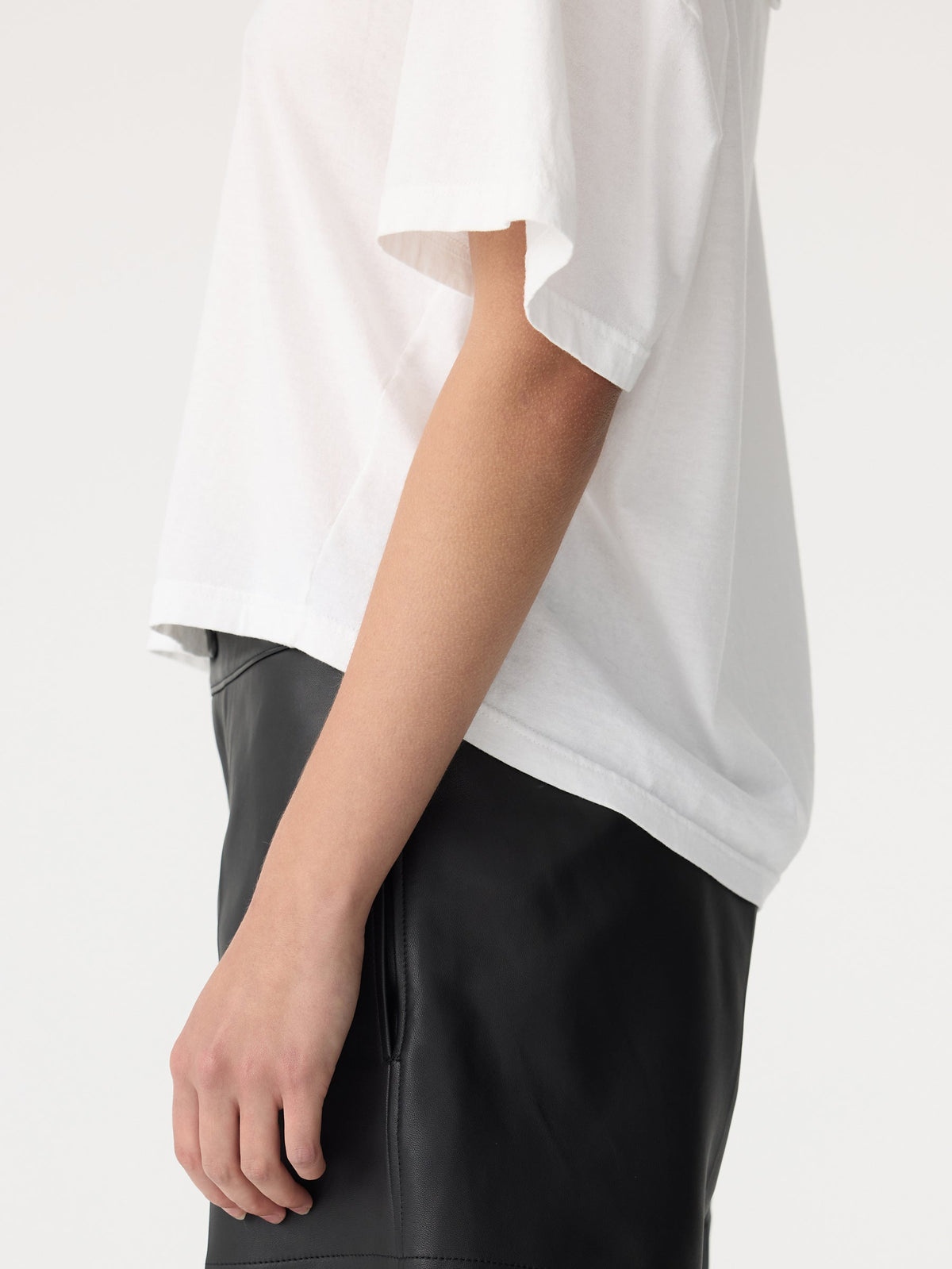 Bassike / Floating Neck Boxy T-Shirt / White