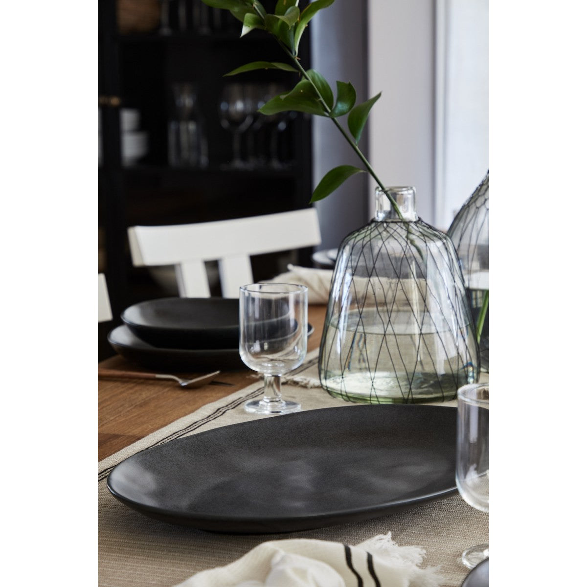 Livia / Oval Platter/ Charcoal