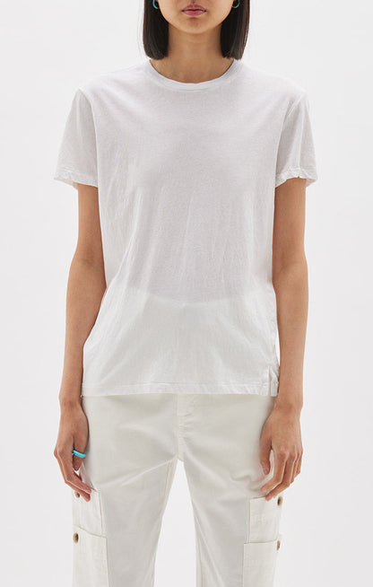 Bassike / Regular Classic T-Shirt / White